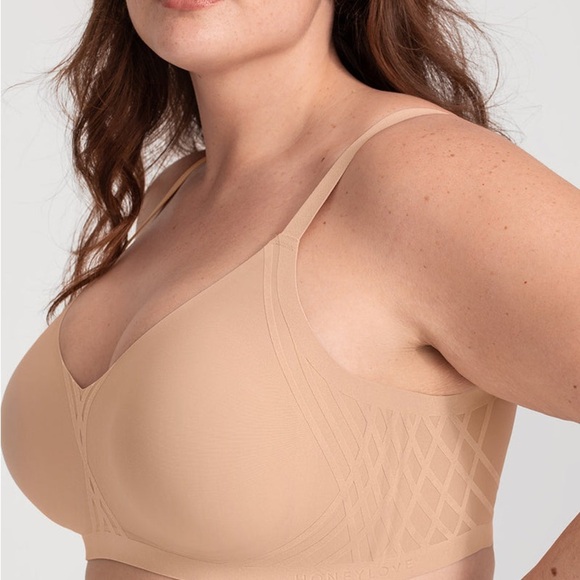 NWT HONEYLOVE Silhouette Wire-Free Bra
color rose tan Sz Large 
$64.00 - Picture 2 of 13